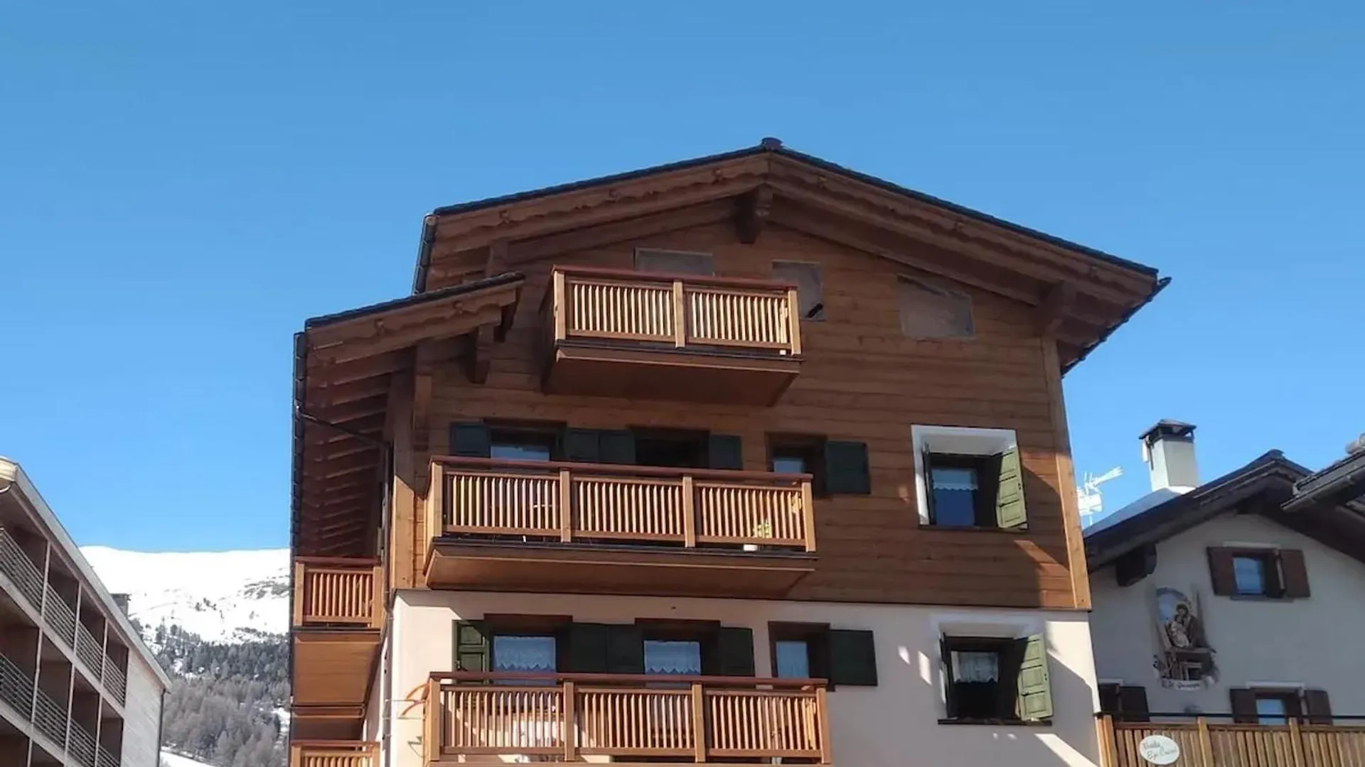Exceptional Apartment In Livigno 65 M² With Parking Included